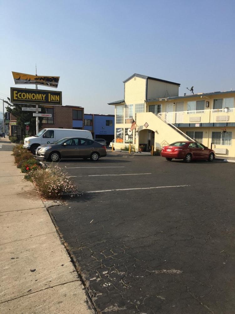 Economy Inn Monterey 滨海城 外观 照片